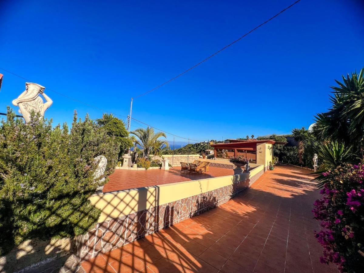 Exquisite Rural House With Garden, Pool And Sea Views Arico Viejo Exterior foto