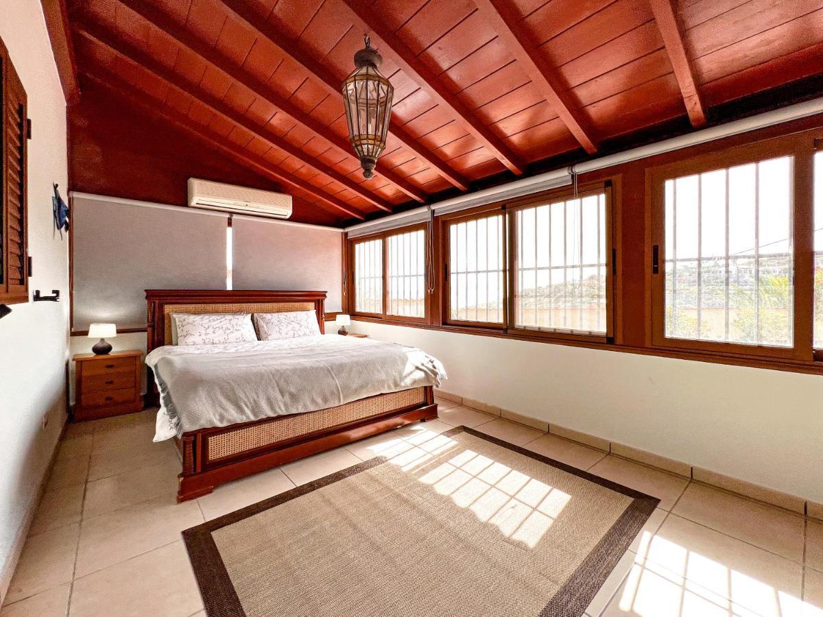 Exquisite Rural House With Garden, Pool And Sea Views Arico Viejo Exterior foto
